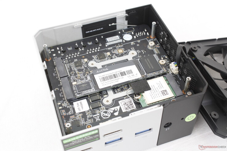 Up to two M.2 2280 SSDs are supported. While they don't have heat spreaders, a fan sits directly above them for cooling