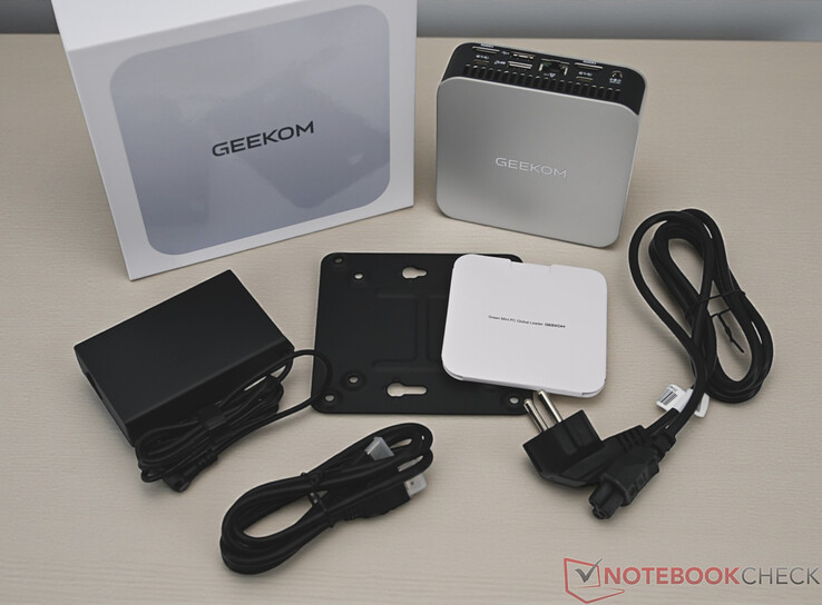Scope of delivery of the Geekom A8