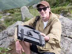 The Anker Solix PS60 solar panel is compact. (Image source: Anker)