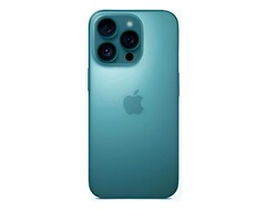 A shade of green is expected to be one of the color choices for the Apple iPhone 17. (Image source: Majin Bu)