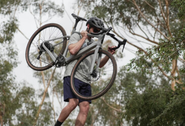 The carbon frame of the Ride1Up CF Racer1 makes it a rather light bike for those times when you might need to lug it up a flight of stairs or over a tough obstacle. (Image source:Ride1Up)