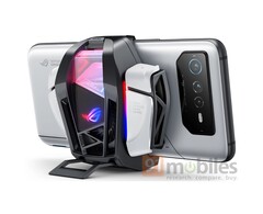 The ROG Phone 6 should be available globally with up to 18 GB of RAM and a Snapdragon 8 Plus Gen 1 chipset. (Image source: 91mobiles & Evan Blass)