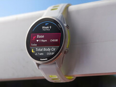 The Forerunner 970 with its Whitestone and Translucent Amp Yellow colour combination. (Image source: Garmin)