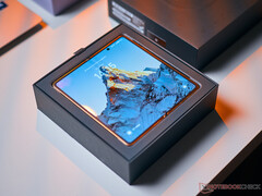 The Honor Magic V6 cannot completely hide its inner display crease when viewed from oblique angles.