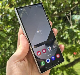 Samsung Galaxy Z Fold 6 smartphone review