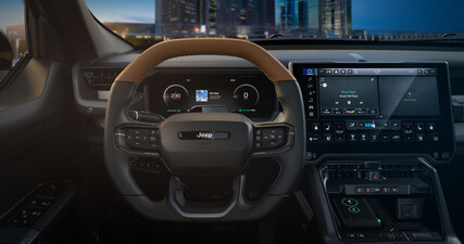 The Recon's digital cockpit features a 14.5-inch touchscreen central display and a 12.3-inch driver display. Special off-road apps assist with navigation in rough terrain. (Image source: Jeep)