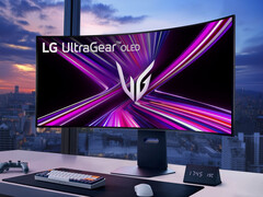 The UltraGear OLED 45GX950A has an 800R curvature. (Image source: LG)