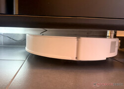 Qrevo Curv 2 Pro cleans under more furniture thanks to retractable laser tower