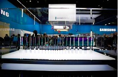 Samsung booth at CES 2015 showing handheld devices