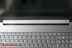 Fan vent behind the hinge