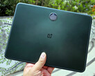 The OnePlus Pad in its Halo Green colour option. (Image source: NotebookCheck)