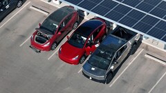 Charging Cybertruck at Giga Texas (image: Joe Tegtmeyer/X)