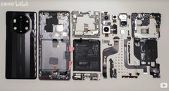 The Huawei Mate 40 RS post-teardown. (Source: Bilibili via SeekDevice)