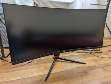 Este monitor la ROMPE especial para GAMERS Curvo de 34 2K en Jlink Gaming  Monitor 