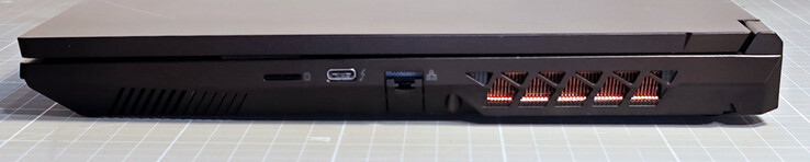 microSD card reader, Thunderbolt 4/USB4.0 Gen 3x1 with DisplayPort, RJ45 Gigabit LAN
