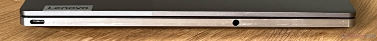 Left: USB-C 4.0 with Thunderbolt 4 (40 Gbit/s, DisplayPort ALT mode 1.4, Power Delivery 3.0), 3.5 mm audio