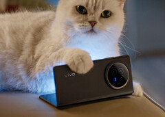 The Vivo X Fold3 Pro is shaping up to be the lightest book-style foldable smartphone yet. (Image source: Vivo)