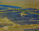 The modules could generate 50 percent more electricity on the same surface area. (Image: Longi)