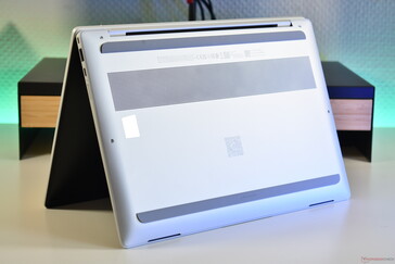 HP EliteBook X G2i: Bottom Cover