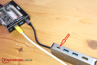 Additional USB devices can be connected via a USB hub with PD