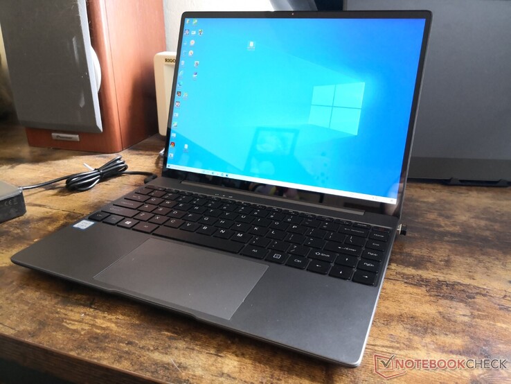 Chuwi CoreBook X Laptop Review: Like a Huawei MateBook, But