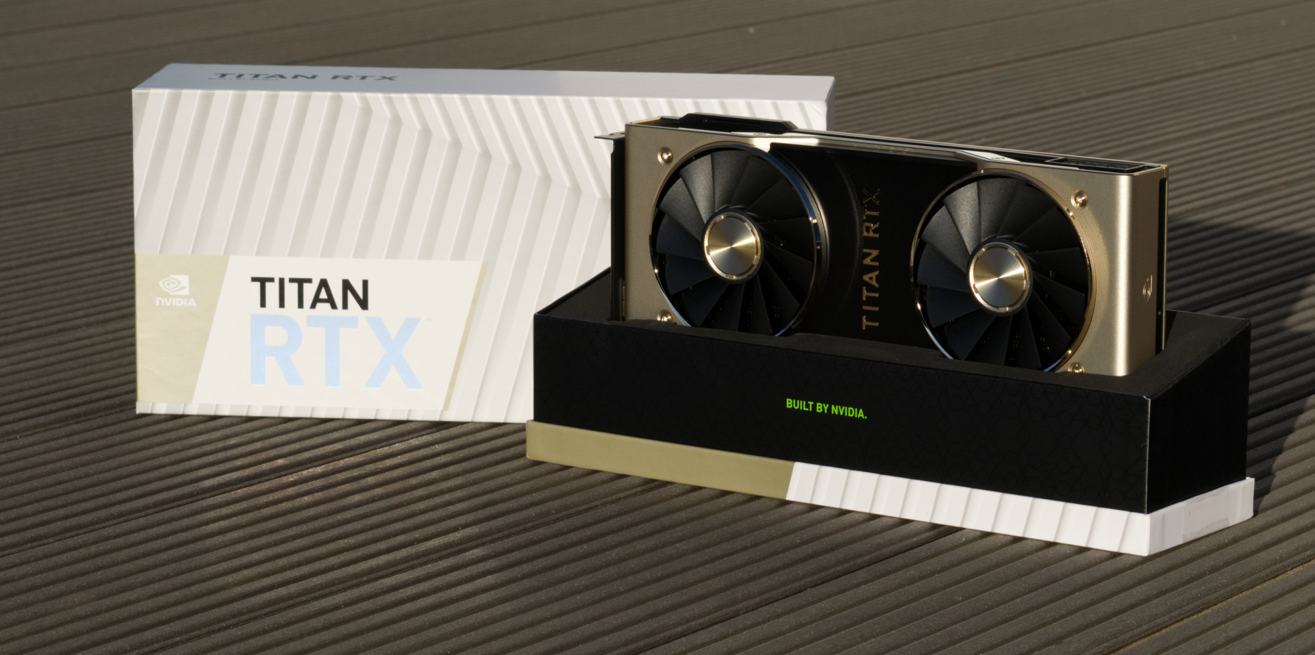 Præfiks helvede vokal NVIDIA TITAN RTX Desktop GPU Review - NotebookCheck.net Reviews