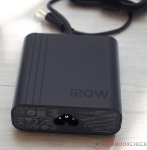 Power supply unit (19 V; 6.32 A)