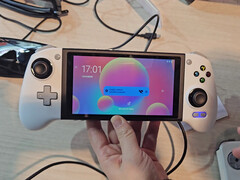 The successor to the Anbernic RG556 appears to be in the starting blocks. (Image source: Silicon Den)