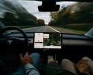 A Tesla windshield (Image source: My Auto Glass)
