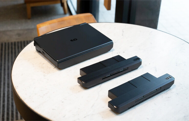 Only one of GPD's cooling module and battery module can be used at once.