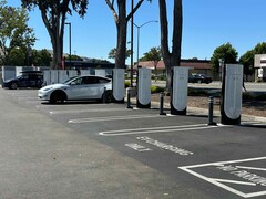 A Tesla Supercharger station pictured. 60% of all inspected stations were Tesla&#039;s (Image source: Tesla Charging via X)