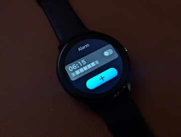 Alarm set, but bugged — loud melody instead of vibration