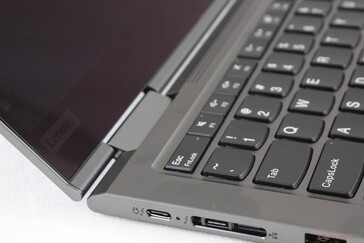 Hinges are more taut than most other convertible laptops