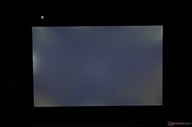 Moderate uneven backlight bleeding from the edges and corners
