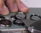Durability test revealing that the camera rings of the Galaxy S25 Ultra can pop off. (Image source: JerryRigEverything)