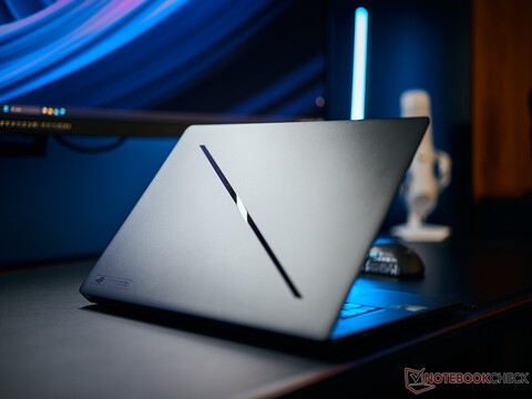 Slim gamer impresses with RTX 5070 Ti laptop - Asus ROG Zephyrus G16 2025 in review