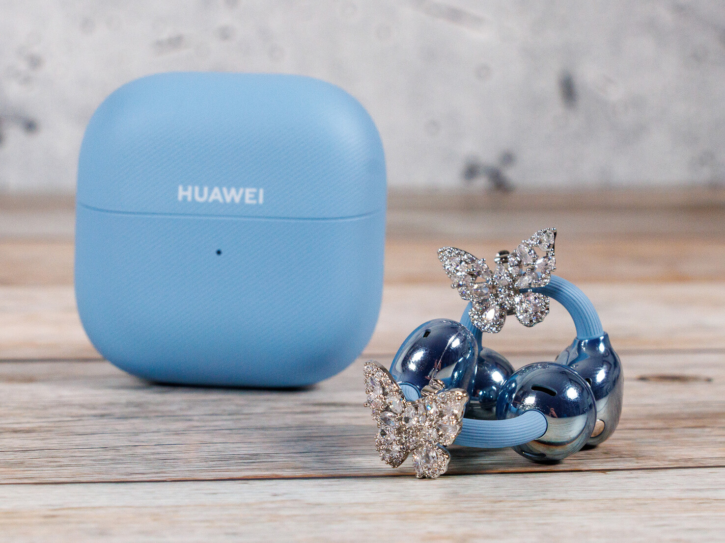 csm_aPic_Huawei_FreeClip_2-