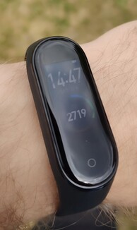 Xiaomi Mi Band 4 in the shade