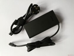 MSI Prestige 14 - Power adapter