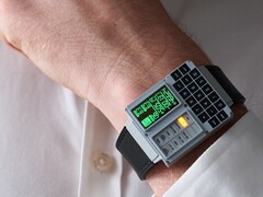 Dsky Moonwatch: Watch comes with numerous functions. (Image source: Apollo Instruments)