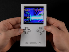 Ayaneo Pocket Vert flaunts a Game Boy layout with four buttons, dual touchpads, shoulder buttons, a fighting game-grade D-Pad, and powerful internals. (Image Source: ETA Prime)