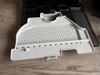 The wash tray can be easily removed.