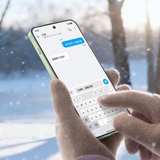 The OnePlus Ace 6T's display is designed to be operated with gloves. (Image source: OnePlus)
