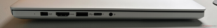 Left side: Power supply, HDMI 2.1 FRL, USB-A 3.2 Gen 2 (10 GBit/s), USB-C 4.0 w/ Thunderbolt 4 (40 GBit/s, DisplayPort ALT Mode 2.1, Power Delivery 3.0), 3.5-mm audio