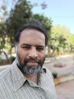 16 MP selfie camera in Portrait mode