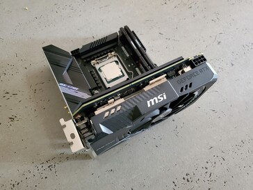 The GPU in situ, although it will not be installed in this position. (Image: Notebookcheck)