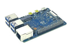 The Banana Pi BPI-M6 measures 92 x 60 mm. (Image source: Banana Pi)