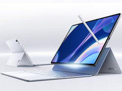 The MagicPad 3 Pro 12.3 starts at around $586 in China. Pictured, the tablet with stylus and folio keyboard case.