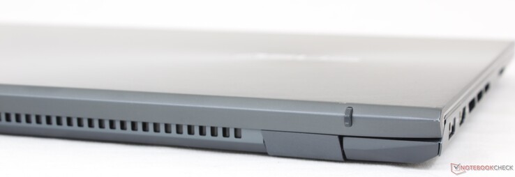 Rear: No ports