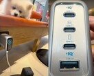 The 3 USB-C ports and the fourth USB-A port are present on the bottom of the Anker Zolo 140W wall charger. (Image source: Xiao Li TV via YouTube)